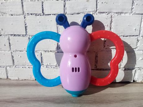 Kusátko kravička a hrkálka motýlik,