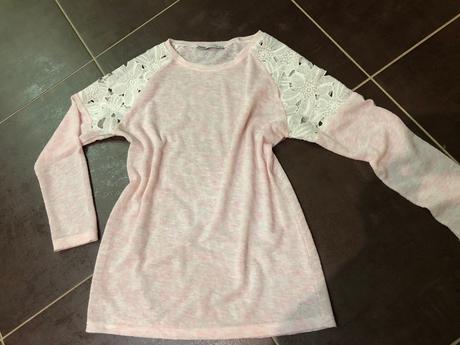 Jemný svetrik s čipkou house, s