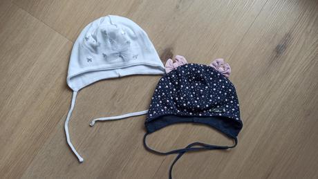 2ks čiapky, rada,62