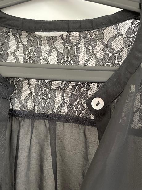 Priehľadná blúzka s krajkou, marks & spencer,42