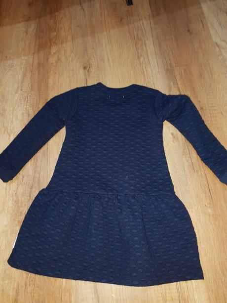 Dievcenske saty, 104