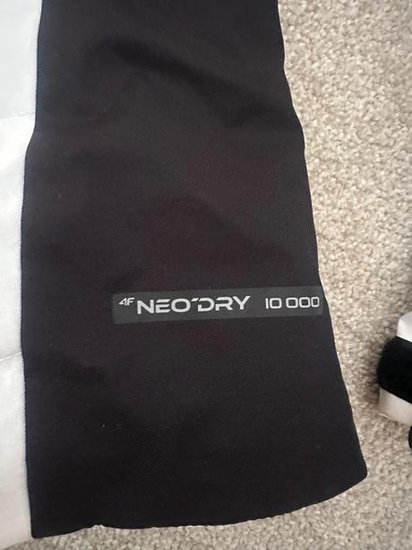 Damska/dievcenska lyziarska bunda, xs