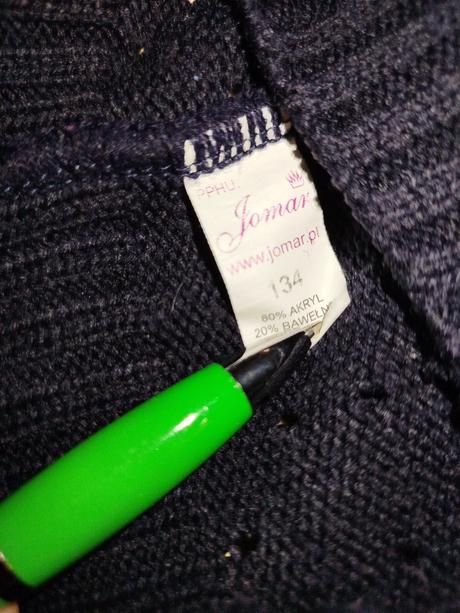 Čierny svetrík, 134