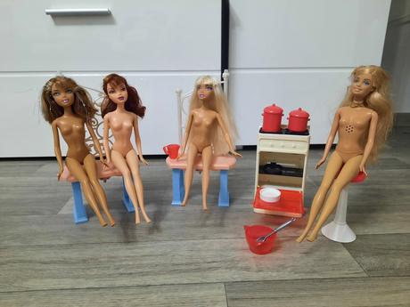 Nábytok pre barbie 1, 