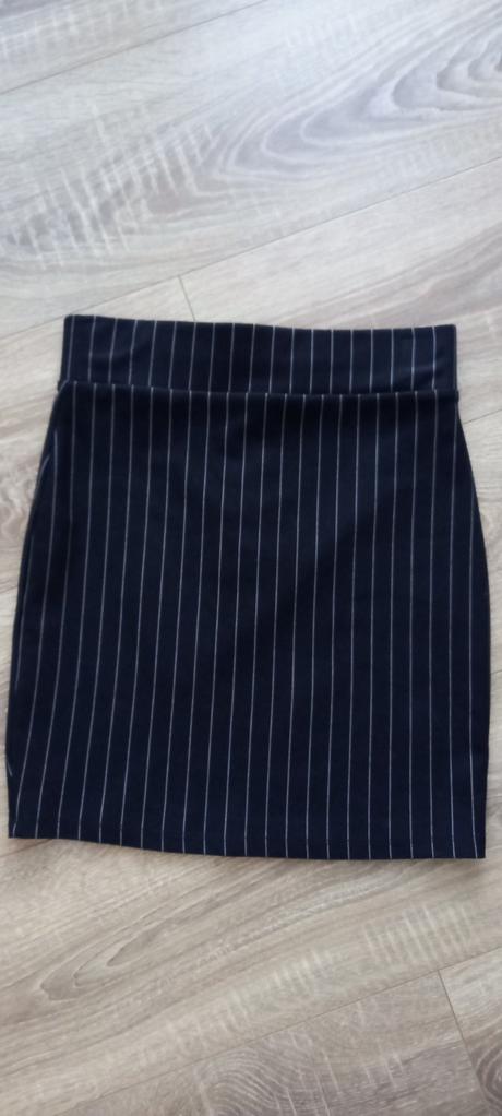 Minisukna, bershka,xs