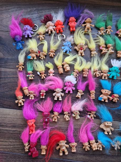 Roztomili mali trolkovia,