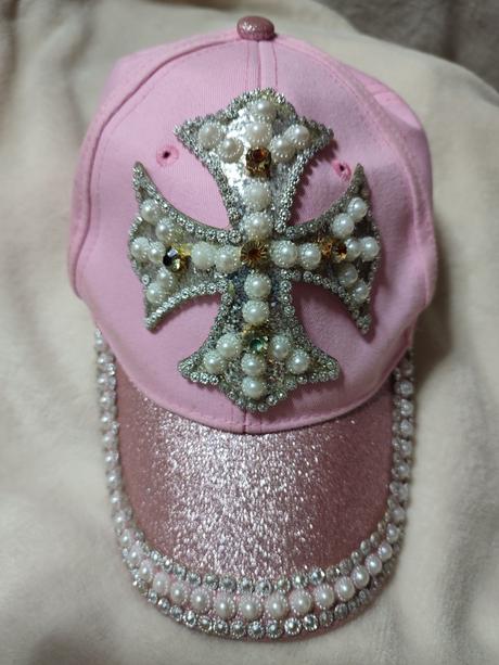 Šiltovka trblietavá, s