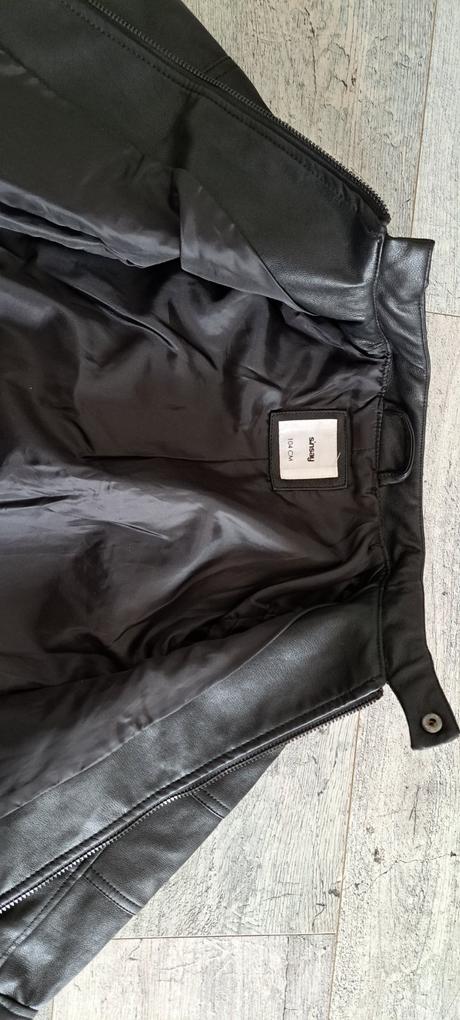 Koženka, sinsay,104