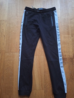 Hrubšie tepláky, č. 146-152, 146