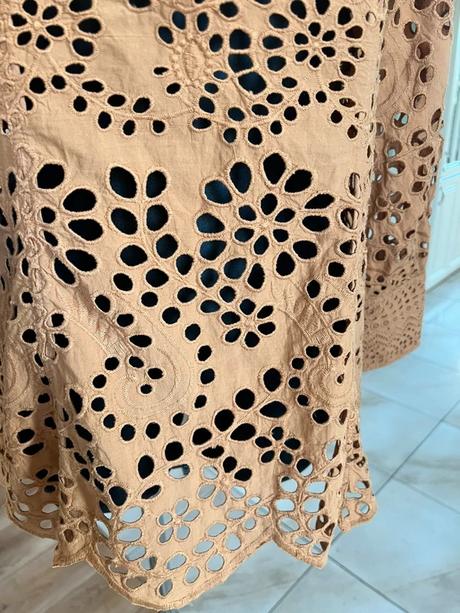 Cos bluzka hneda, cos,l