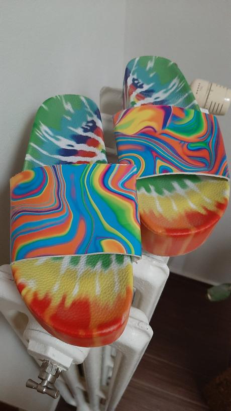 Farebné šlapky, 40