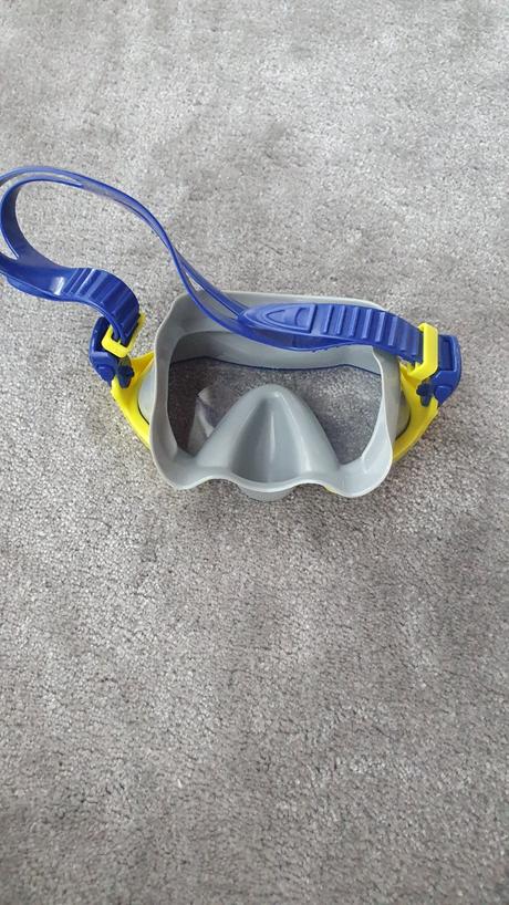 Potápačské okuliare,