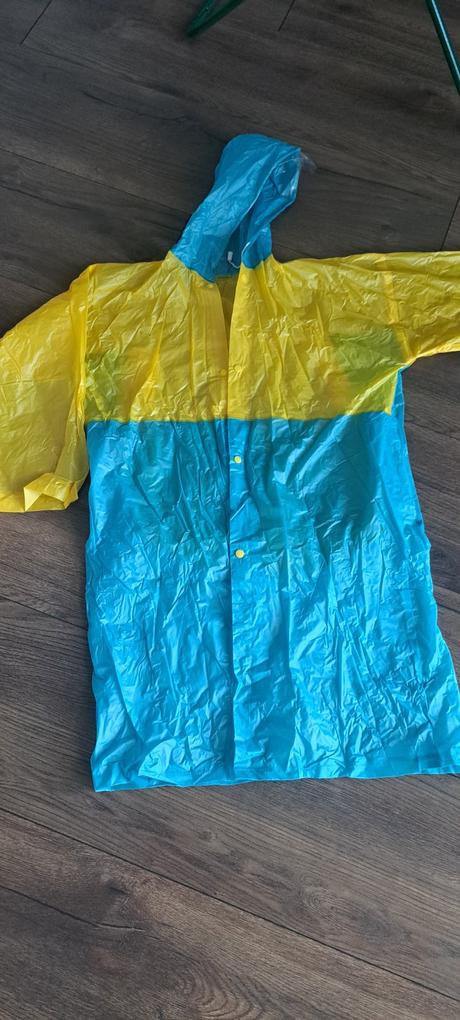 Detský pršiplášť, 152