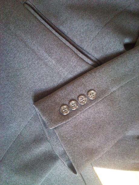 Kvalitný hrubší oblek zn. scorpion, 50