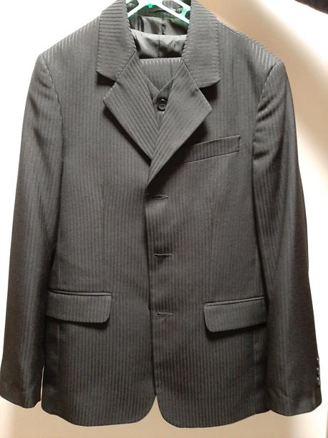 Chlapčenský oblek, 152