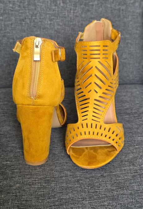 Trendy sandále, 38