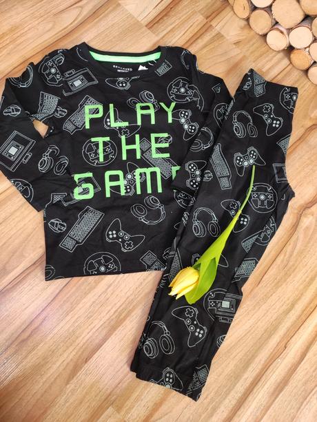 Dvojdielne pyžamo play station reserved, reserved,98 / 104 / 110 / 116