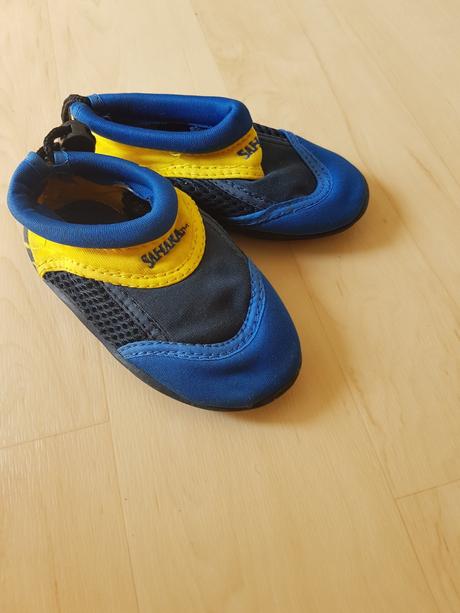 Topánky do vody, 20