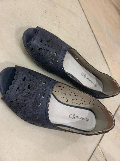 Kvetinové vyrezávané balerinky, 38