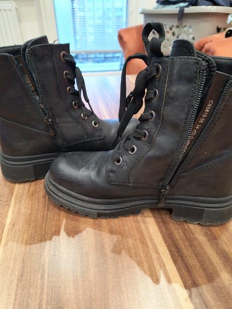 Čižmičky pre slecnu, 34