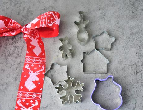 6 ks formičiek-na medovníčky, 