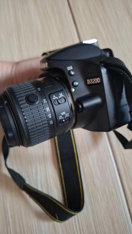 Zrkadlovka nikon, nikon