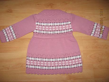 Dievčenský pulovrík, 104