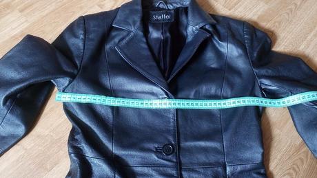 Kožené sako, 34