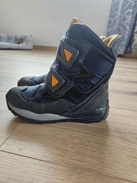 Zimne topánky, geox,32