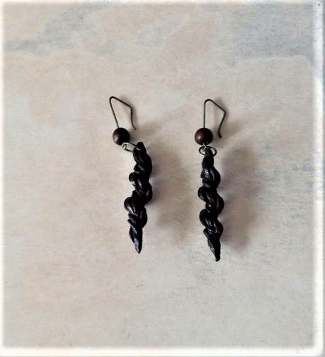 Kožený náhrdelník + náušnice,