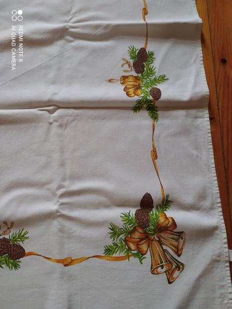 Retro vianočny zvočekovy obrus 130x99 - 20eur,