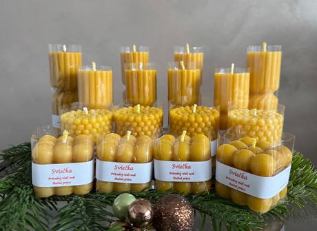 Sviečka z včelieho vosku - guličková kocka,