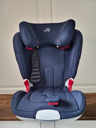 Autosedačka, britax
