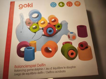 Balancny delfin goki hra, 