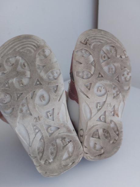 Dievčenské sandálky, kornecki,21