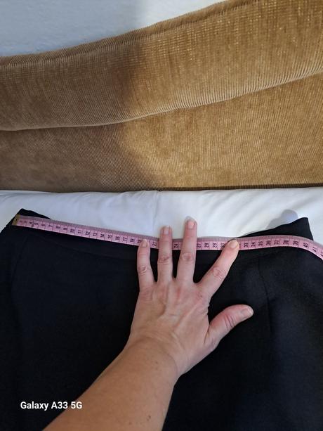 Čierna krátka sukňa č.cca 40, 40