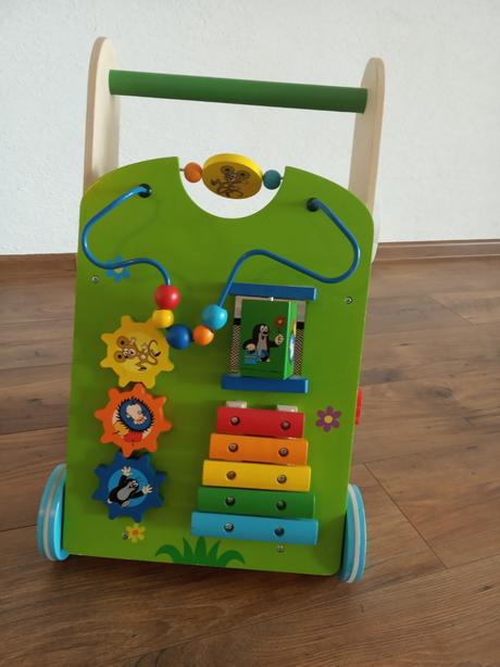 Drevené chodítko krtko, 