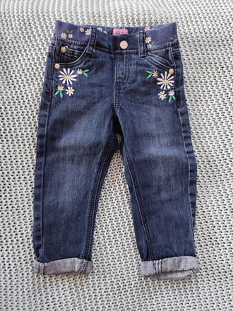 Rifle s margarétkami, f&f,80