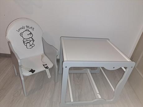 Detská drevená jedálenská stolička,