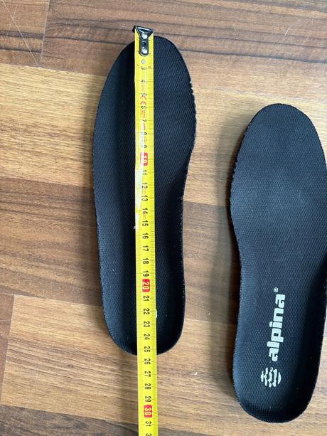 Turistické topánky s podrážkou vibram, 38