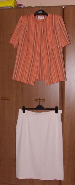 Komplet sacko,top a sukna vyborny stav, 42