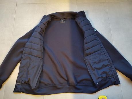 Elegantná bunda pre mladých mužov, s