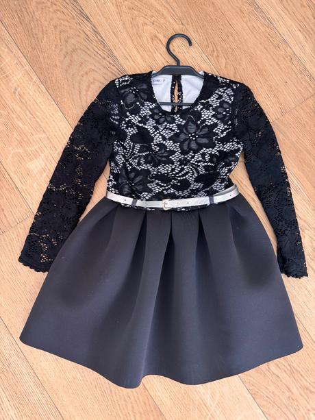 Čipkované šaty s neoprénovou sukničkou, 110