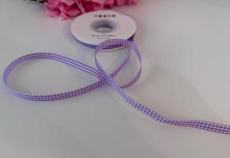 Fialová károvaná dekoračná stuha 50 m - šírka 1 cm, 