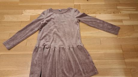 Sametové šaty, lindex,128