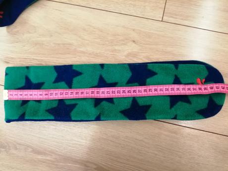 Čiapka so šálom, 98