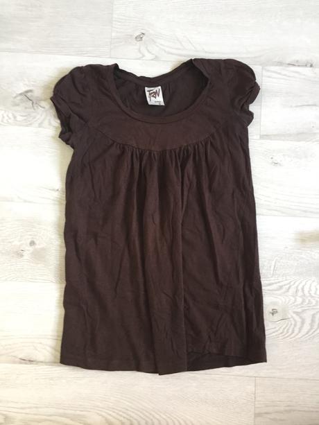 Hnedé tričko s krátkym rukávom, s
