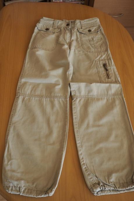 Dievčenské nohavice, 128