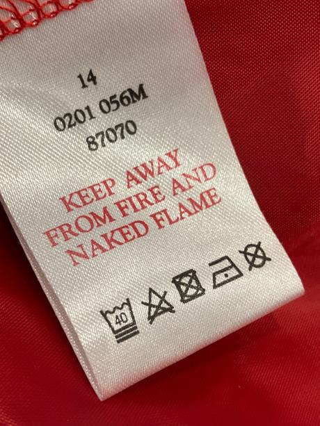 Dámske elegantné čipkované šaty červeno-čierne, m