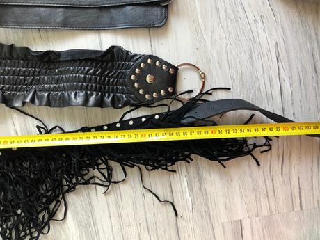 Rôzne opasky klobúky, 